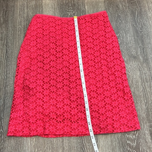 Ann Taylor 2 Petite Hot Pink Mini Skirt Floral Eyelet - Picture 3 of 8